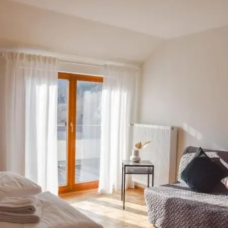 Jaegerhaus Inn *